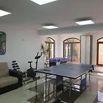 Casa Adrian Habitación en casa particular Două Mai