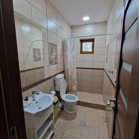 Casa Adrian Homestay *
