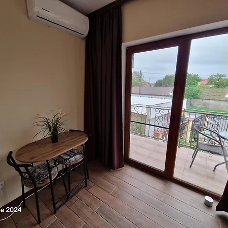 Casa Adrian Homestay *